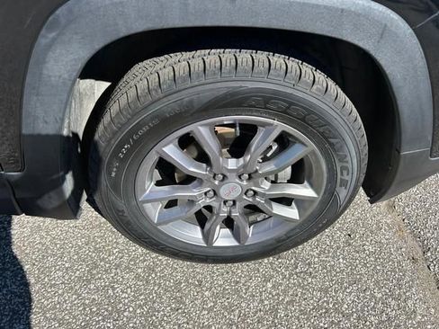 Used 2024 GMC Terrain SLT image 33