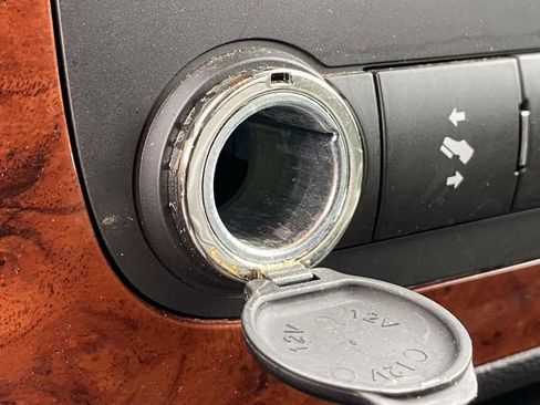 Used 2009 Chevrolet Avalanche LT w/ Convenience Package #1 image 28