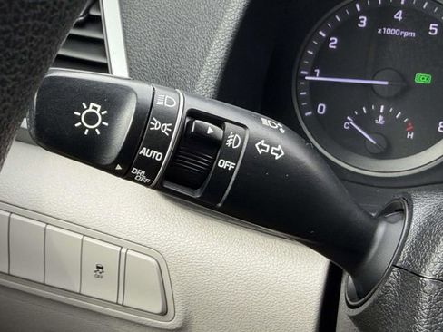 Used 2018 Hyundai Tucson SEL image 18