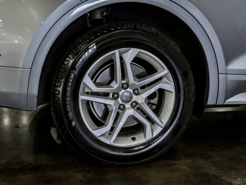 Used 2019 Audi Q5 2.0T Premium w/ Convenience Package image 57