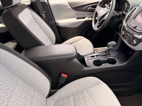 Used 2023 Chevrolet Equinox LT FWD image 11