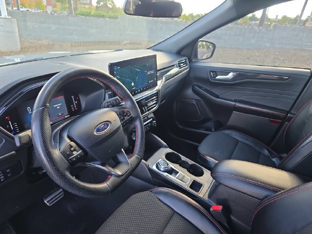 Used 2023 Ford Escape ST-Line w/ Tech Pack #1 FWD image 13