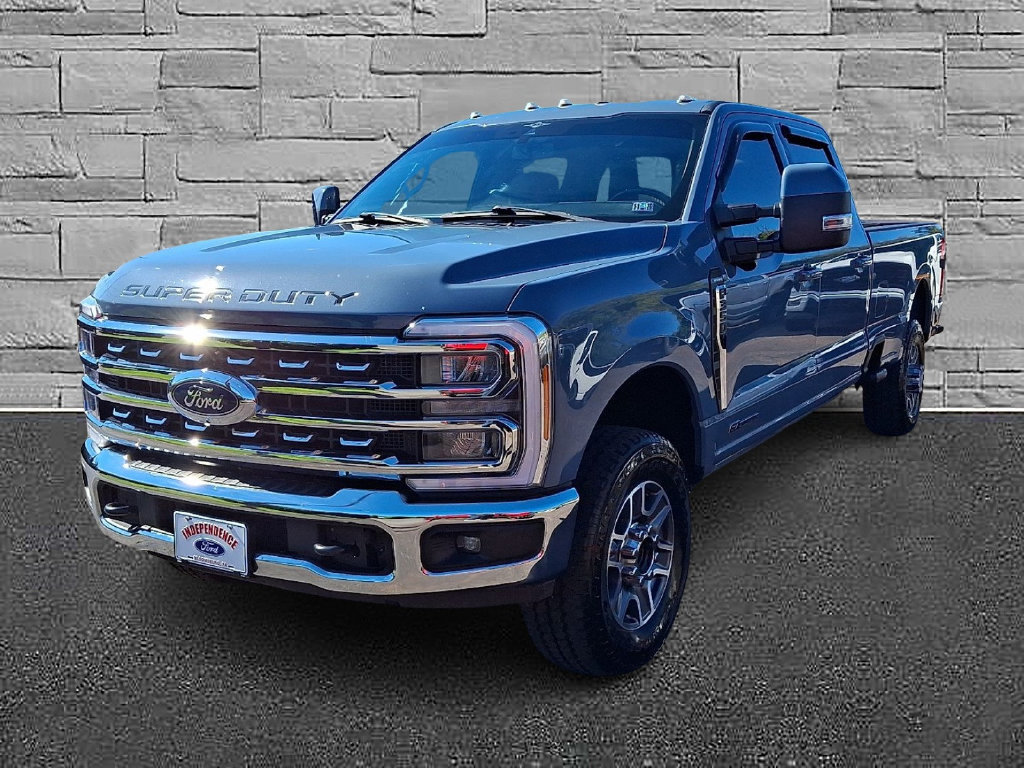 Used 2023 Ford F350 Lariat AWD/4WD image 4