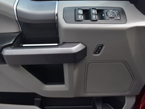 Used 2019 Ford F150 XLT w/ Equipment Group 302A Luxury image 12