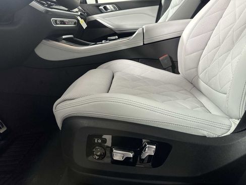 New 2026 BMW X5 xDrive40i w/ M Sport Package image 12