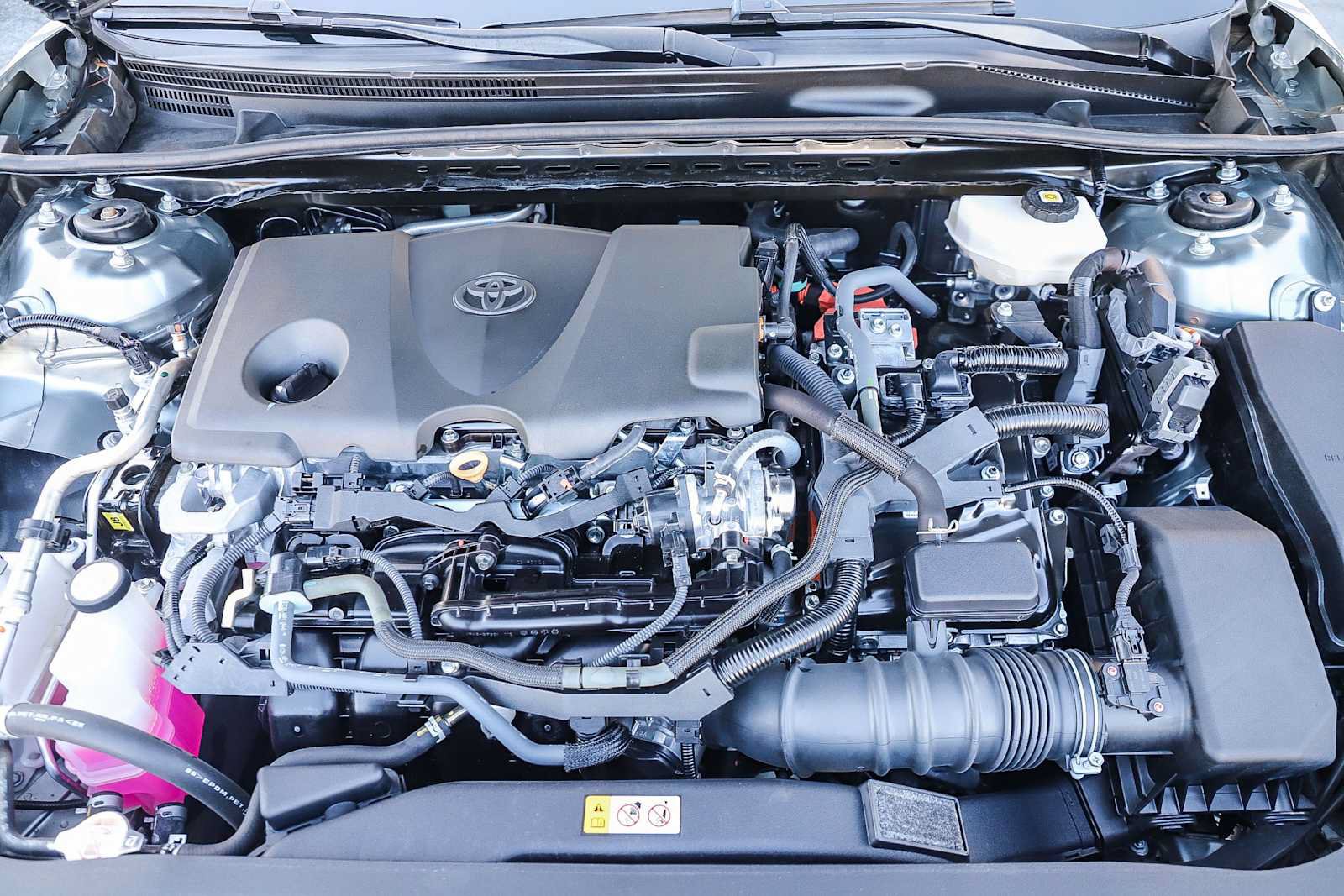 Used 2025 Toyota Camry SE w/ Multimedia Upgrade Package FWD image 31