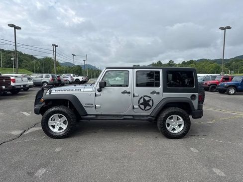 Used 2014 Jeep Wrangler Unlimited Sport w/ Quick Order Package 23S AWD/4WD image 6
