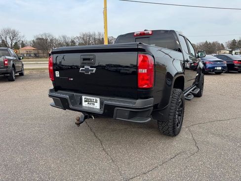 Used 2020 Chevrolet Colorado Z71 w/ Z71 Midnight Edition image 5