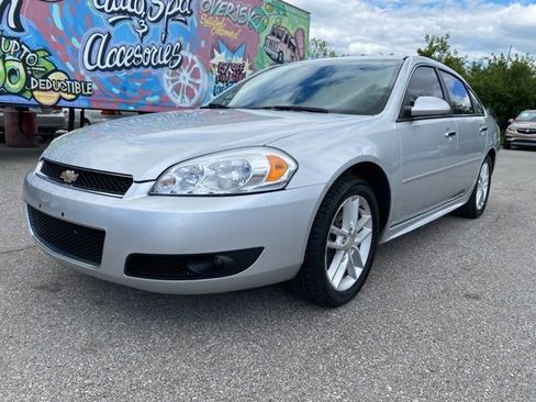 Used 2012 Chevrolet Impala LTZ FWD image 3