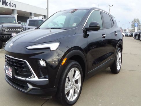 Used 2025 Buick Encore GX Preferred image 2