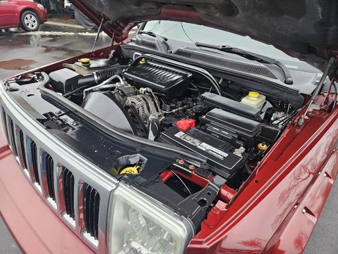 Used 2007 Jeep Commander Limited w/ Trailer Tow Group IV image 24