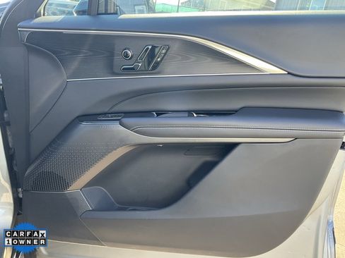 Used 2024 Cadillac Lyriq Sport image 68