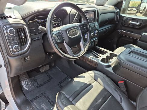 Used 2020 GMC Sierra 3500 Denali w/ Technology Package AWD/4WD image 13