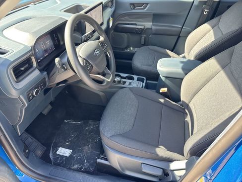 New 2025 Ford Maverick XL image 9