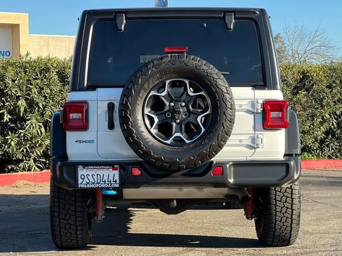 Used 2023 Jeep Wrangler Unlimited Rubicon 4xe image 7