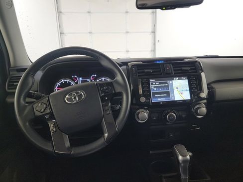 Used 2020 Toyota 4Runner TRD Off-Road Premium image 12