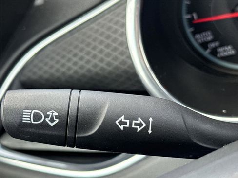 Used 2018 Chevrolet Malibu LT w/ LPO, Convenience Package 2 image 22