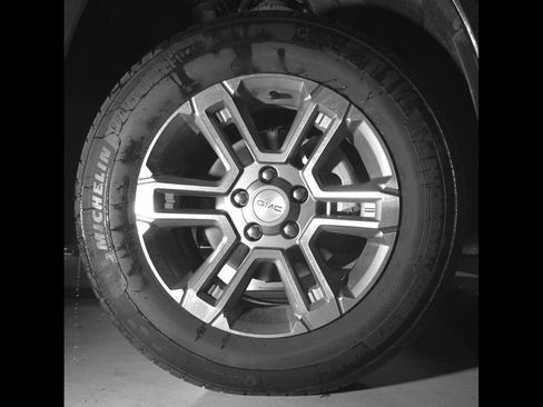 Used 2025 GMC Terrain Elevation FWD image 10