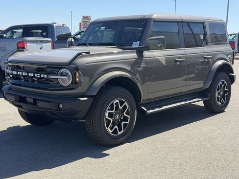 New 2026 Ford Bronco Outer Banks AWD/4WD image 4