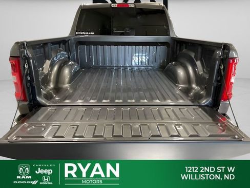 New 2026 RAM 1500 Big Horn AWD/4WD image 16