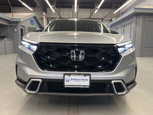 Used 2023 Honda CR-V Sport Touring image 2