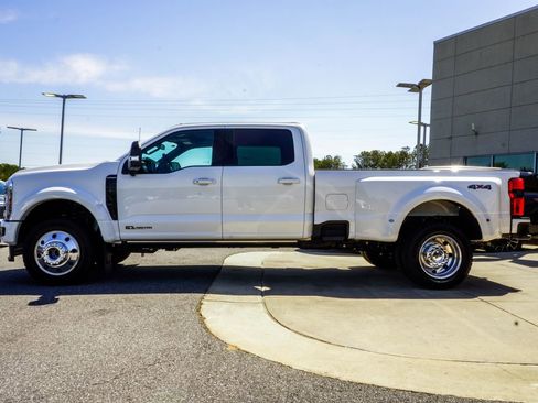 Used 2025 Ford F450 Platinum AWD/4WD image 9