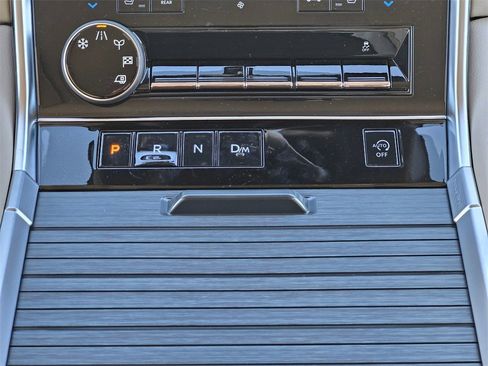 New 2026 Nissan Armada Platinum image 23