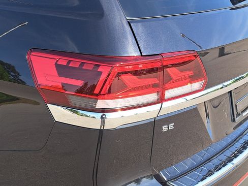 Used 2023 Volkswagen Atlas SE image 32