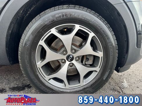 Used 2020 Kia Telluride EX image 22