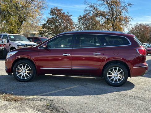 Used 2017 Buick Enclave Leather image 3