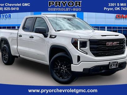 New 2026 GMC Sierra 1500 Pro w/ Graphite Edition