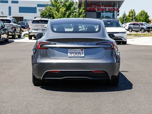 Used 2024 Tesla Model 3 Standard Range RWD image 3
