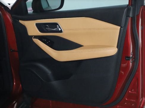 Used 2021 Nissan Rogue Platinum image 34