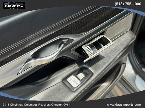 Used 2016 BMW 750i xDrive AWD/4WD image 40