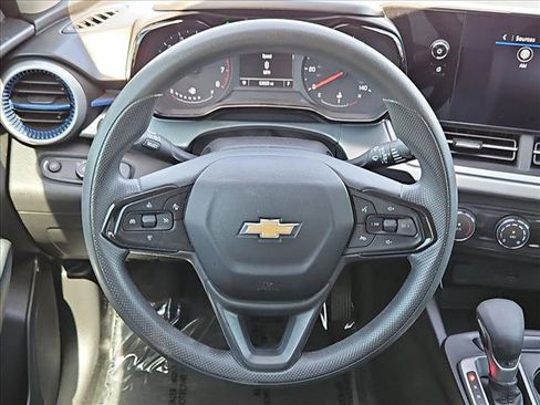 Certified 2024 Chevrolet Trax LS FWD image 14