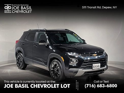 Used 2023 Chevrolet TrailBlazer LT image 1