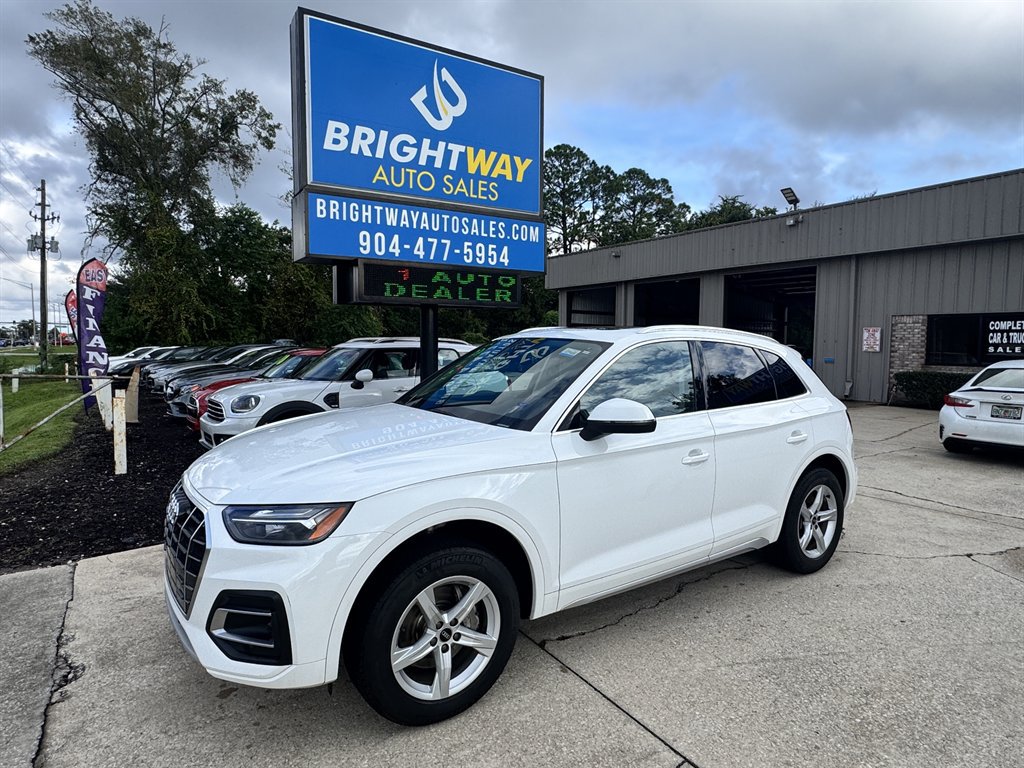 Used 2021 Audi Q5 2.0T Premium w/ Convenience Package AWD/4WD image 1