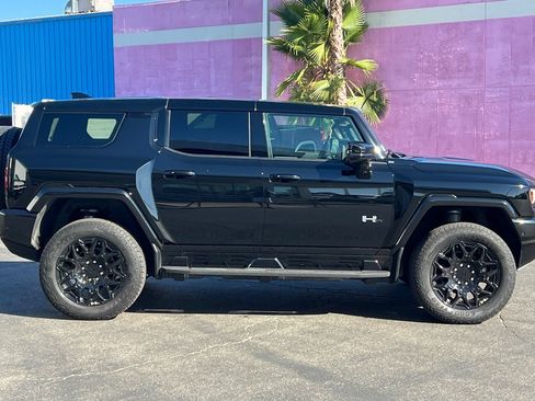 Used 2025 GMC Hummer EV 2X AWD/4WD image 3