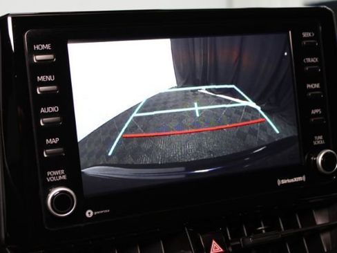 Used 2022 Toyota Corolla LE image 17