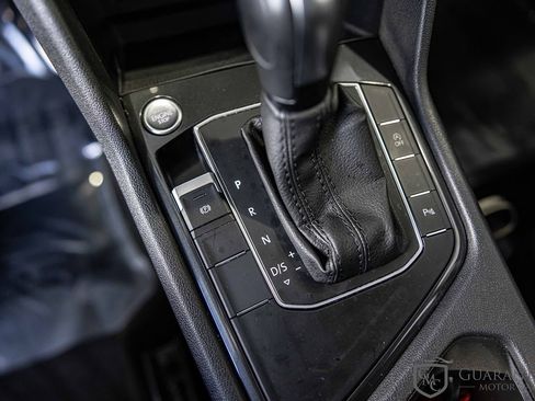 Used 2020 Volkswagen Tiguan SEL image 29