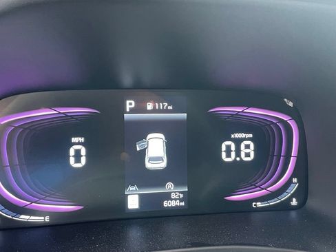 Used 2025 Kia Soul LX w/ LX Technology Package FWD image 9