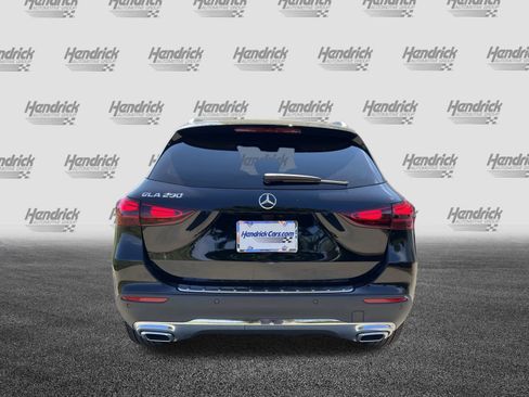 Certified 2025 Mercedes-Benz GLA 250 image 8