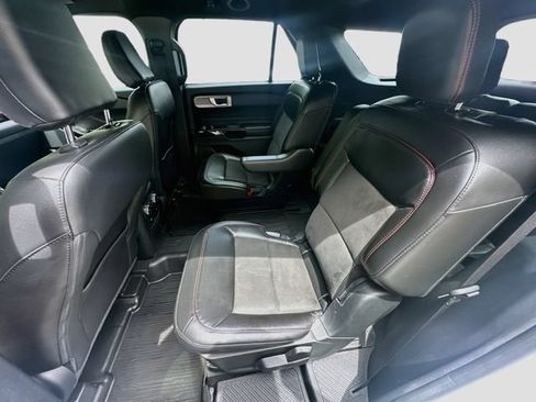 Used 2022 Ford Explorer ST-Line AWD/4WD image 27