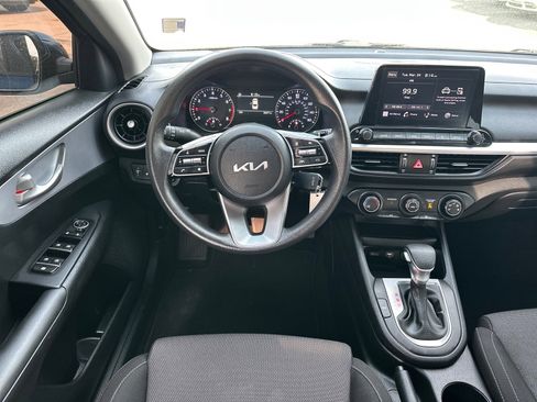 Certified 2024 Kia Forte LXS w/ LXS Technology Package image 7