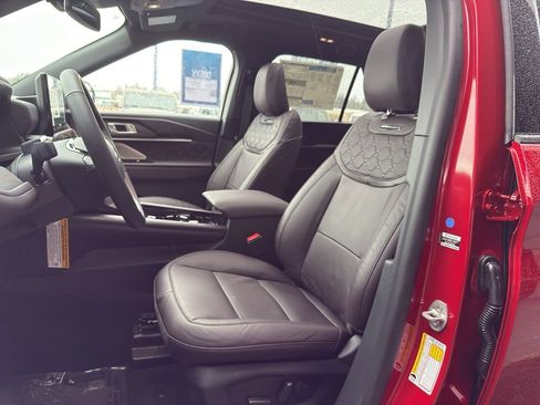 New 2026 Ford Explorer Platinum w/ LUX Leather Package image 17