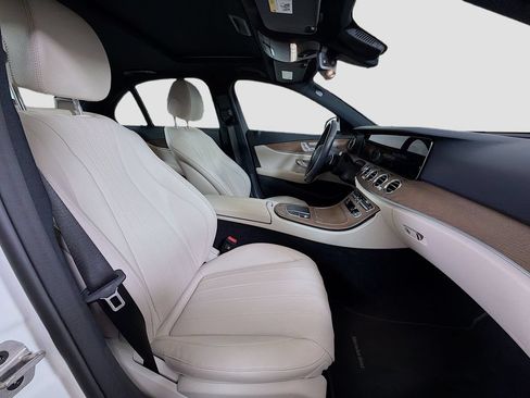 Certified 2023 Mercedes-Benz E 350 4MATIC Sedan image 31
