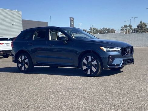 Certified 2025 Volvo XC60 T8 Plus w/ Protection Package Premier image 3