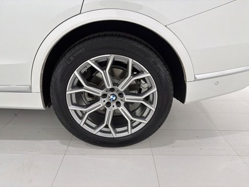 Certified 2024 BMW X7 xDrive40i w/ Premium Package image 51