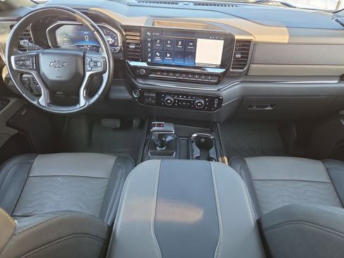 Used 2023 Chevrolet Silverado 1500 ZR2 w/ Technology Package AWD/4WD image 13