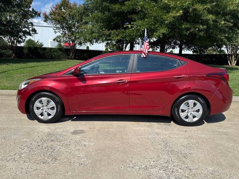 Used 2016 Hyundai Elantra SE FWD image 5